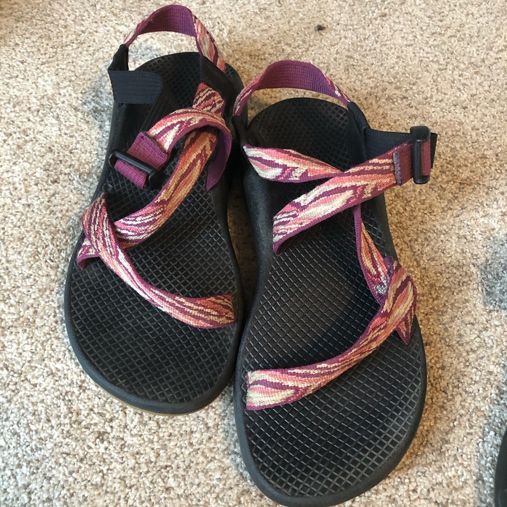 One strap toeless Chacos